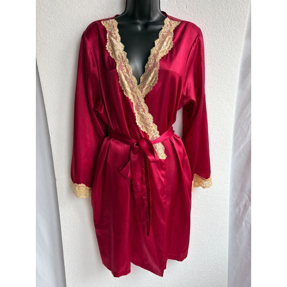 Morgan Taylor Intimates Red Satin Robe Lace Trim Size L/XL Romantic Lingerie